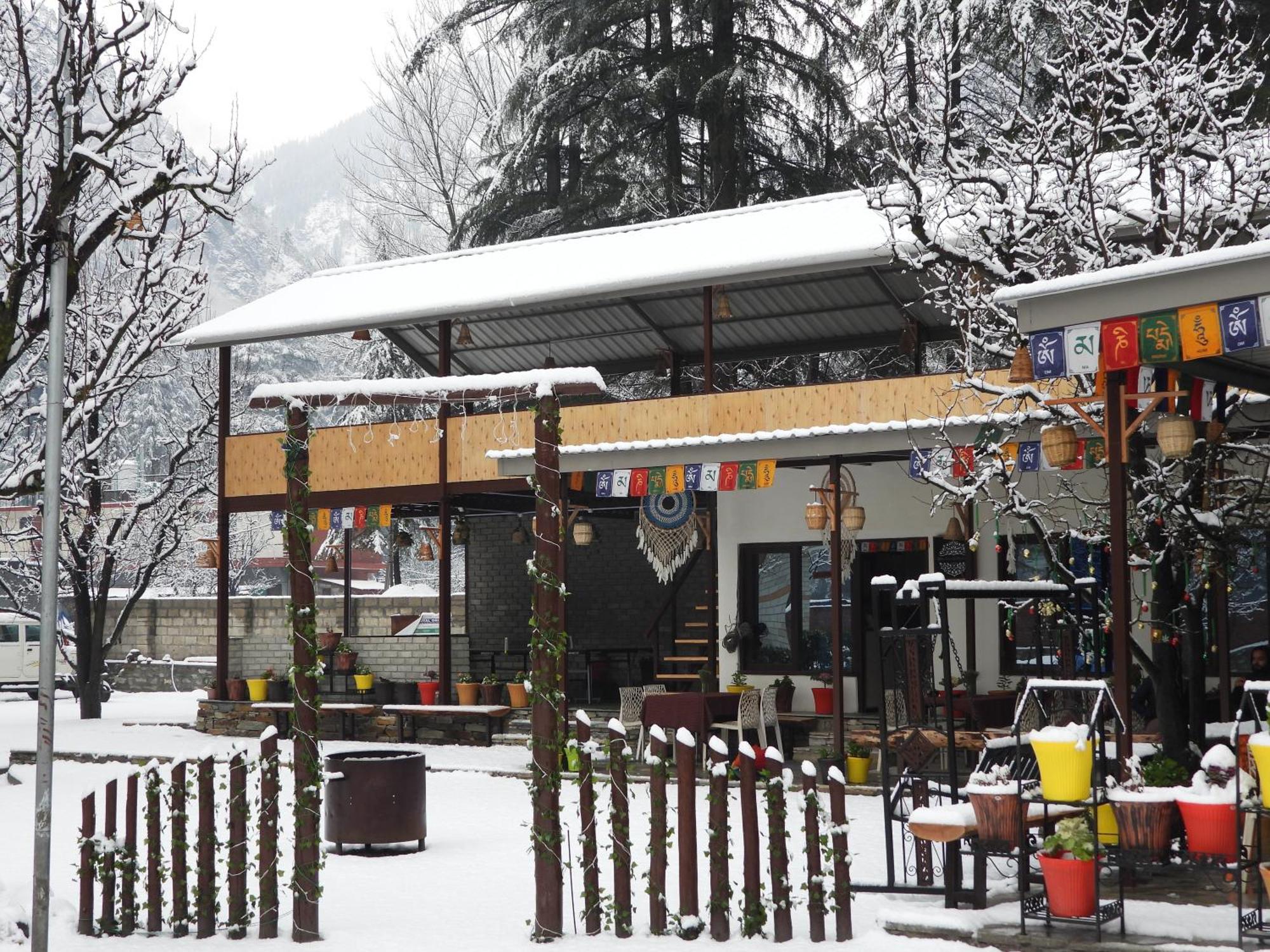 Hotel The Royal Orchard Kasol Zewnętrze zdjęcie