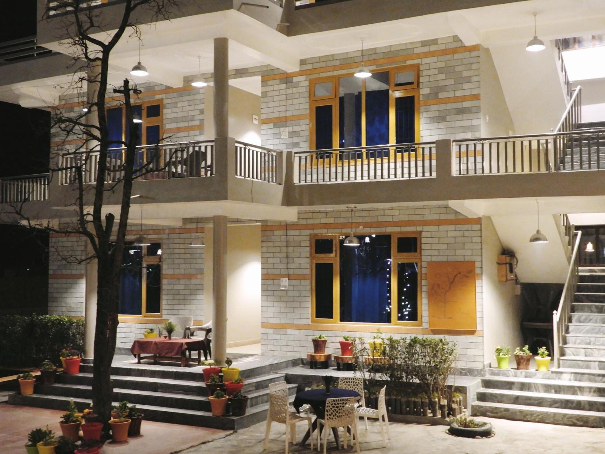 Hotel The Royal Orchard Kasol Zewnętrze zdjęcie
