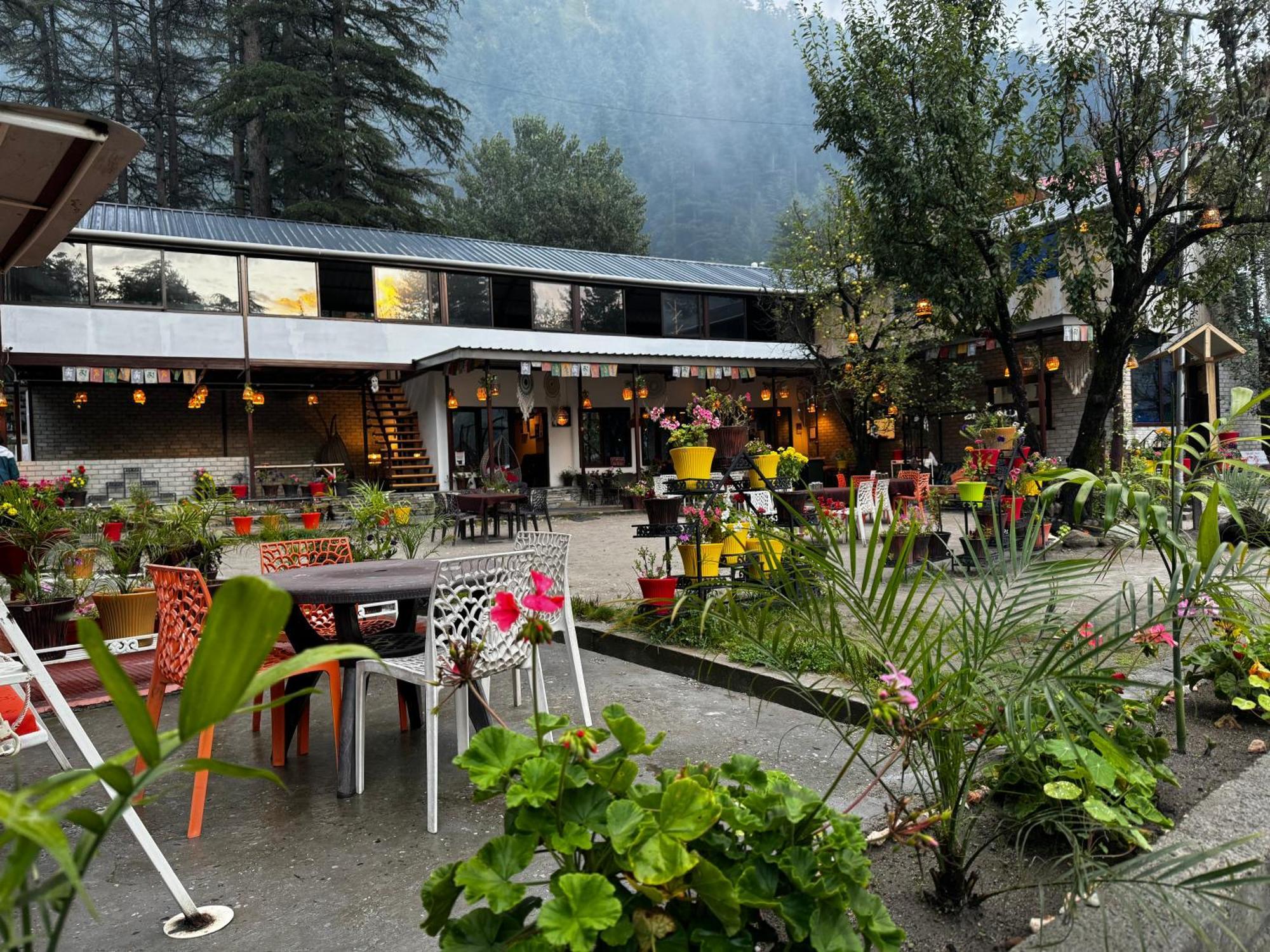 Hotel The Royal Orchard Kasol Zewnętrze zdjęcie
